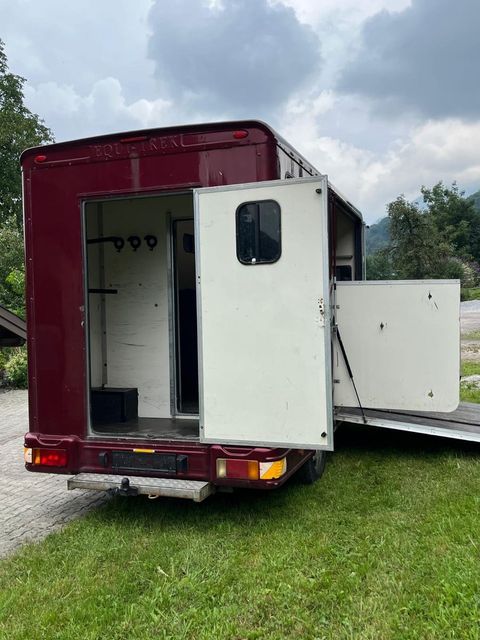 [3379-6386323-4.jpg]