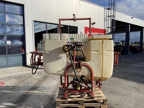 [3379-6406386-1.jpg]