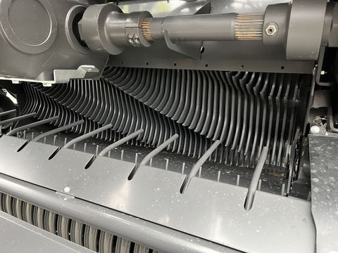 [3379-6495726-14.jpg]