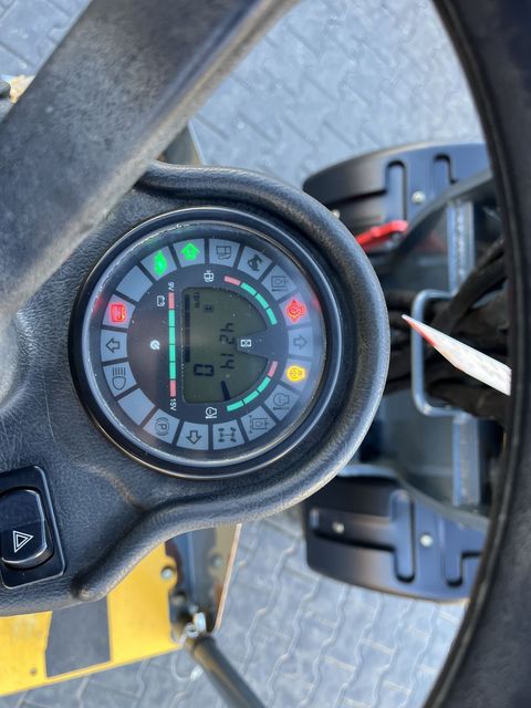 [3379-6518955-12.jpg]