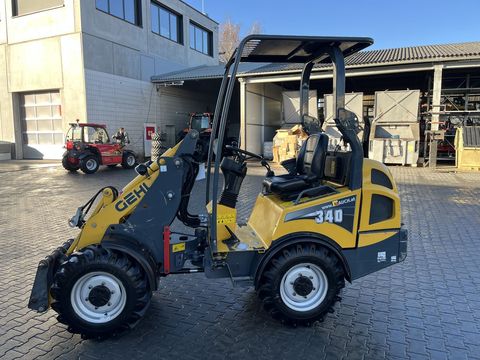 [3379-6518955-5.jpg]