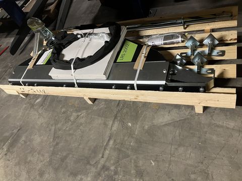 [3379-6519059-0.jpg]