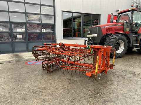 [3379-6522300-0.jpg]