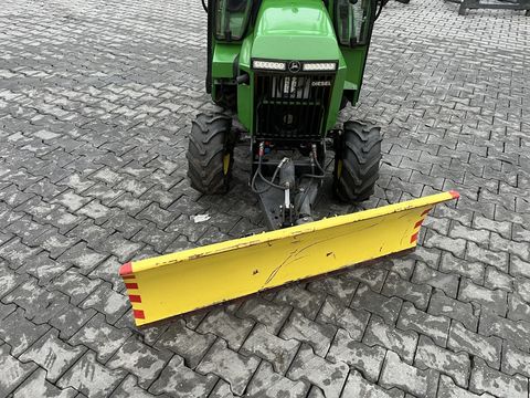 [3379-6535410-12.jpg]