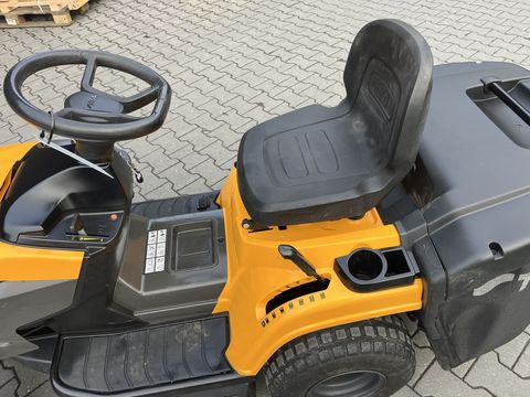 [3379-6538141-5.jpg]