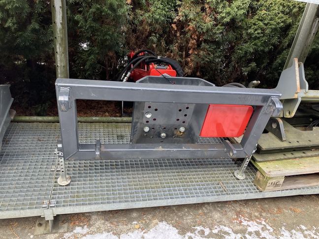 [3379-6597543-0_1.jpg]