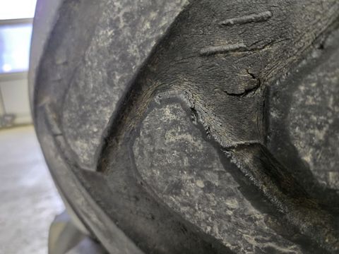 [3379-6626081-1.jpg]