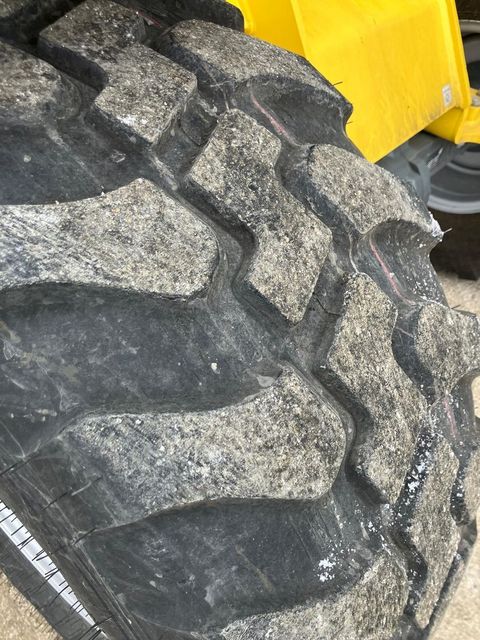 [3379-6634069-1.jpg]