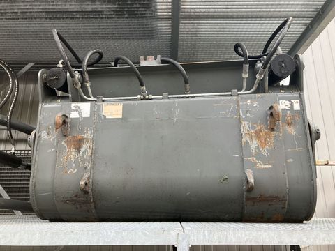 [3379-6638280-0.jpg]