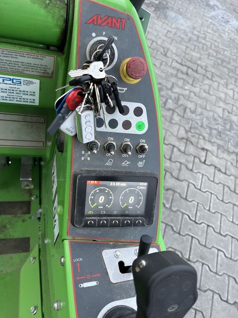 [3379-6645537-1.jpg]