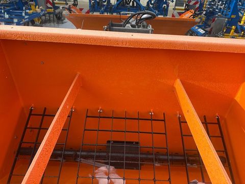 [3379-6646552-2.jpg]