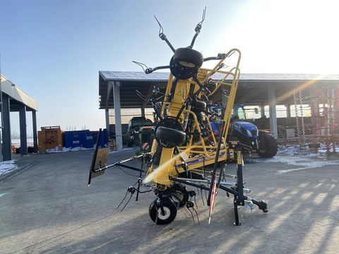 [3379-6646726-3.jpg]