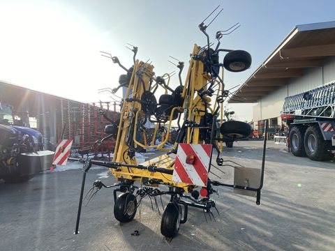 [3379-6646726-4.jpg]