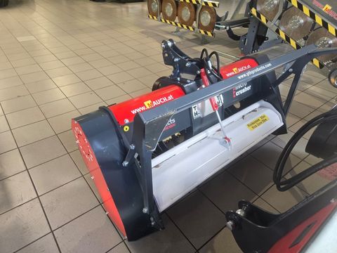 [3379-6649671-0.jpg]