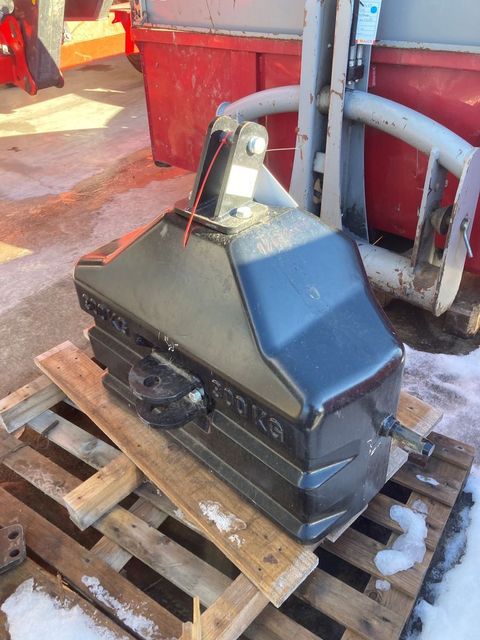 [3379-6660230-0.jpg]