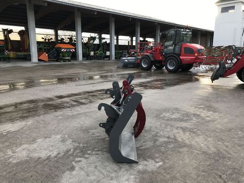 [3379-6666677-2.jpg]