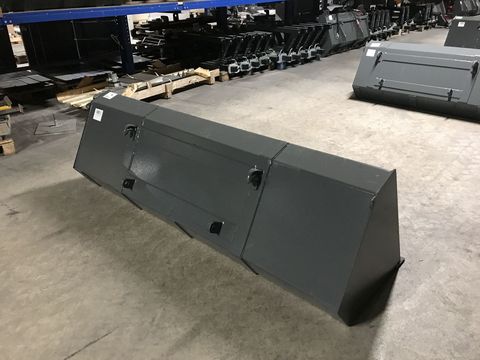 [3379-6666873-2.jpg]