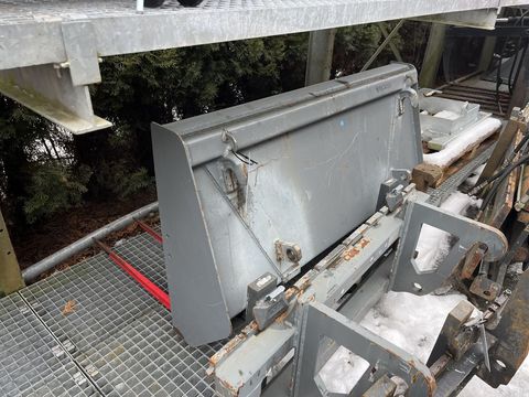 [3379-6667435-0.jpg]