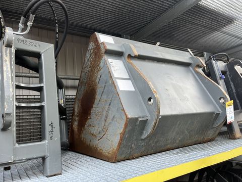 [3379-6667449-1.jpg]