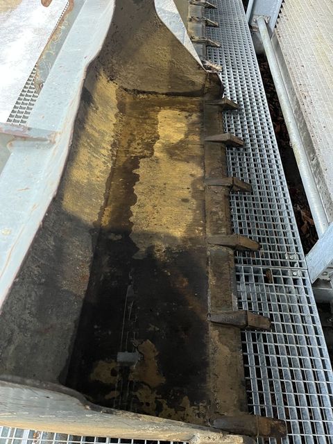 [3379-6667463-2.jpg]