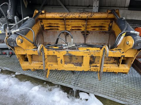 [3379-6667477-1.jpg]