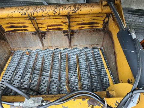 [3379-6667477-2.jpg]