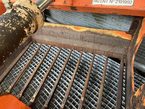 [3379-6667481-4.jpg]