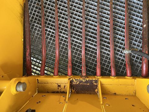 [3379-6667488-5.jpg]