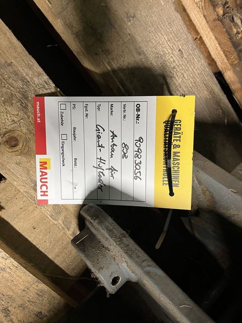 [3379-6667492-1.jpg]