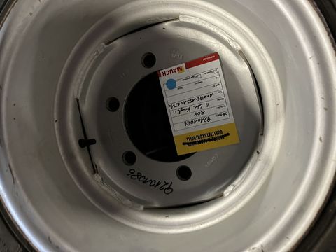 [3379-6667501-3.jpg]