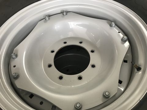 [3379-6667658-7.jpg]