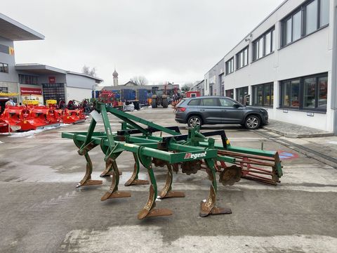 [3379-6686365-0.jpg]