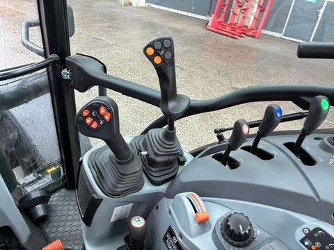 [3379-6746076-5.jpg]