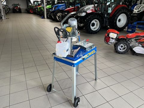 [3379-6750918-1.jpg]