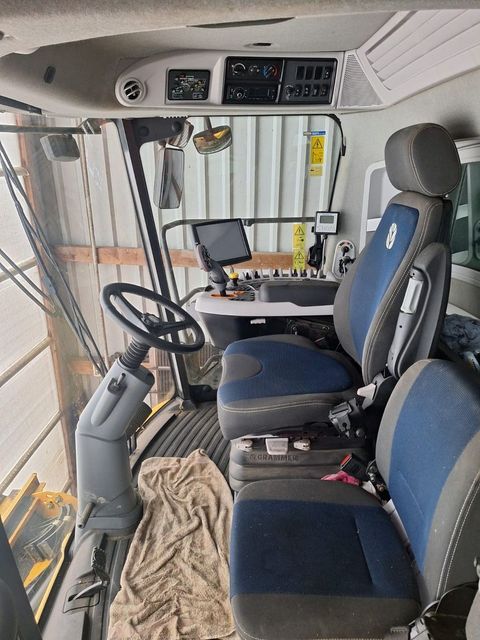 [3379-6765659-5.jpg]