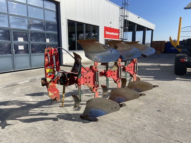 [3379-6777768-0_1.jpg]