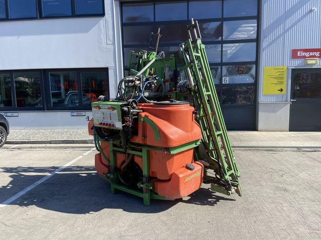 [3379-6808881-0_1.jpg]