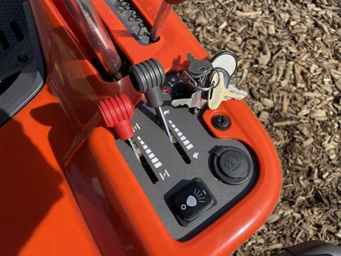 [3379-6822599-4.jpg]