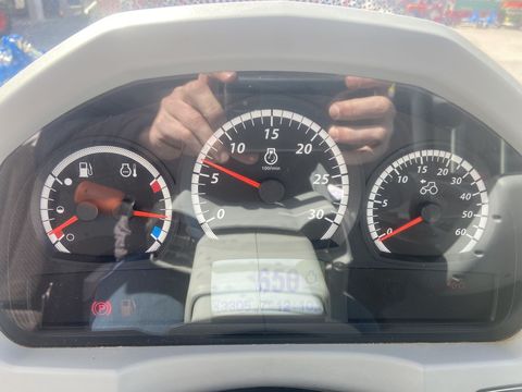 [3379-6891626-11.jpg]