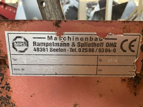 [3379-7358449-2.jpg]