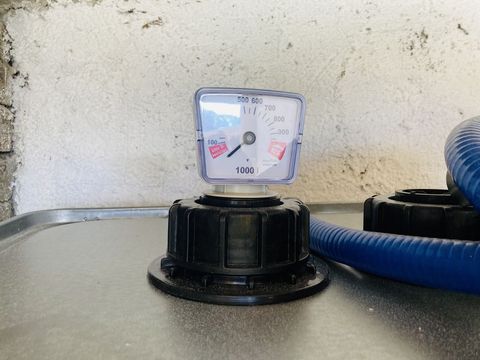 [3383-3082663-11.jpg]