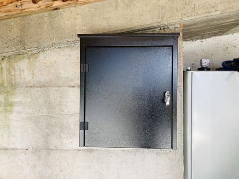 [3383-3082663-14.jpg]