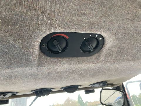 [3383-3920895-4.jpg]