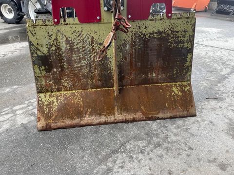 [3383-4122349-0.jpg]