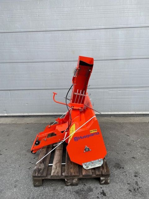 [3383-4621646-3.jpg]