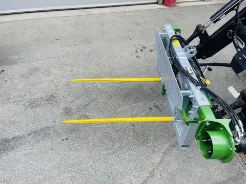 [3383-5717283-16.jpg]