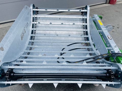 [3383-5717283-7.jpg]