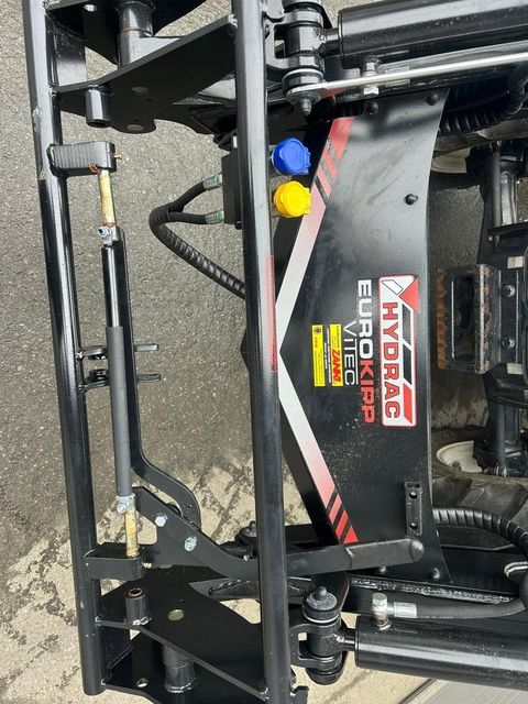 [3383-5993520-24.jpg]