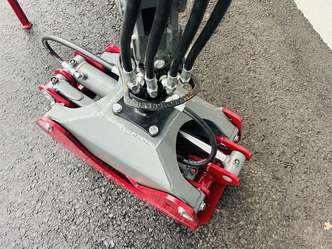 [3383-6061068-0_1.jpg]