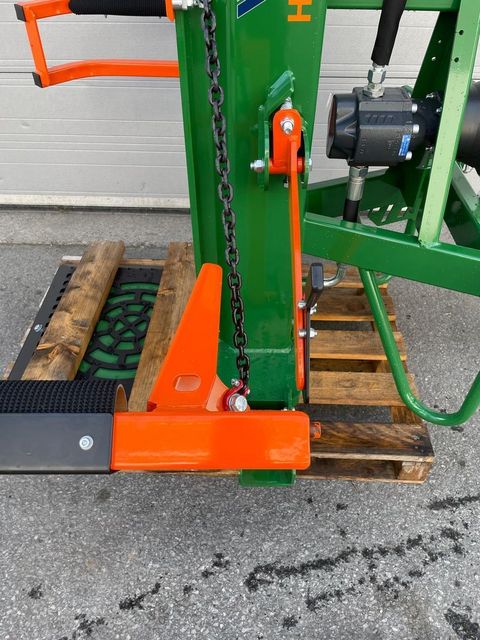 [3383-6273095-16.jpg]